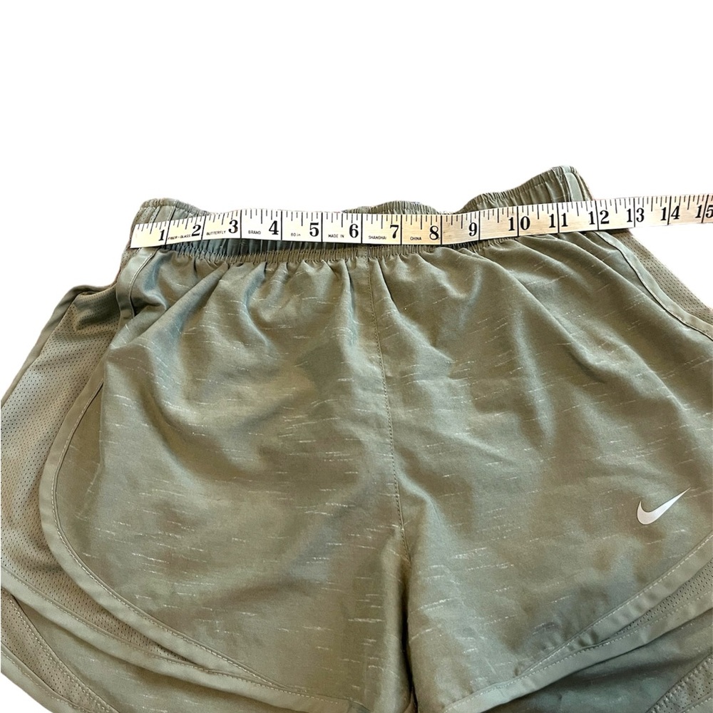 Nike Dri-Fit shorts-small - Picture 3 of 5